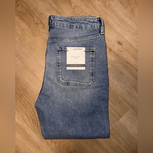 Pilcro Blue Ankle Cropped Jeans - Picture 1 of 3